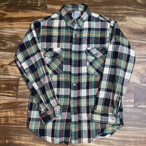 Vintage The Alaskan Klondike Button OFlannel Shirt Mens Size Medium M Plaid USA